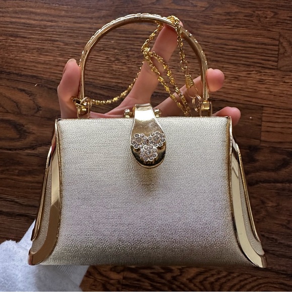 Elegant Gold prom or evening mini bag - Picture 3 of 17